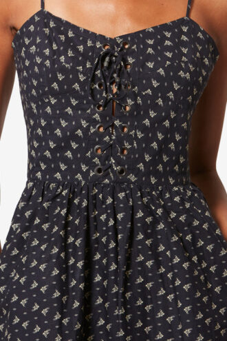 Dryna Trägerkleid aus bedruckter Bio-Baumwolle